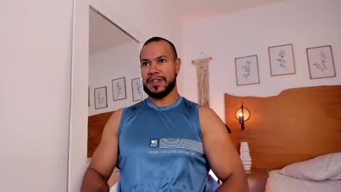 Snapshot of killua_zagarra_ chatting on September 26, 2025, 9:52 pm Kilua Muscle guy online show from September 26, 2025, 9:52 pm