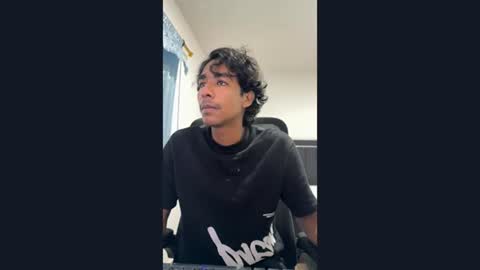 Snapshot of kilyam_haasland chatting on June 15, 2026, 9:17 pm kilyam_haasland online show from June 15, 2026, 9:17 pm