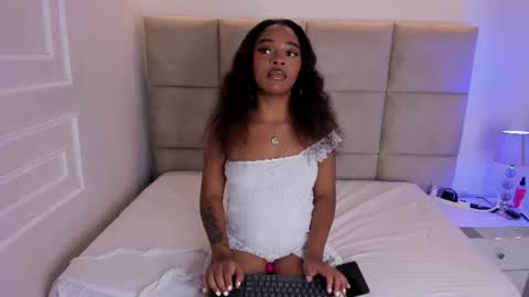 SHURI LUX  online show from June 20, 2026, 7:38 pm