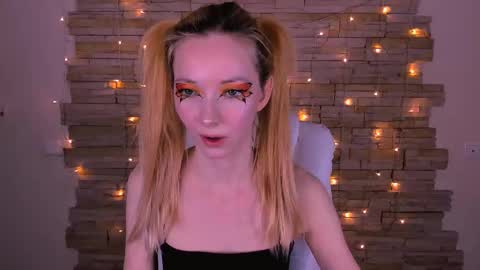 Snapshot of kim_boyd chatting on February 25, 2025, 12:13 pm kim_boyd online show from February 25, 2025, 12:13 pm