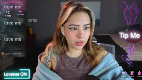 Kim online show from November 19, 2025, 5:07 am