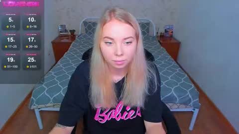 Snapshot of kim_girl_next_door chatting on October 5, 2025, 10:13 am KIM online show from October 5, 2025, 10:13 am