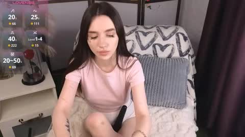 Snapshot of kim_lyn chatting on February 22, 2025, 12:51 pm KIM online show from February 22, 2025, 12:51 pm