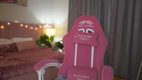 Kim Oberlin online show from February 25, 2025, 10:37 am