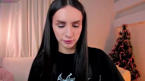 Kim Oberlin online show from December 22, 2025, 4:15 pm