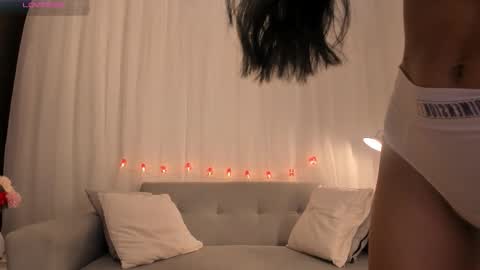 Kim online show from December 21, 2025, 3:52 pm