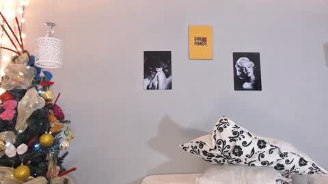 Snapshot of kimandyuk chatting on December 19, 2024, 1:39 am Kim Yuk online show from December 19, 2024, 1:39 am