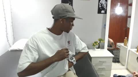 Snapshot of kimandyuk chatting on January 7, 2025, 7:28 pm Kim Yuk online show from January 7, 2025, 7:28 pm