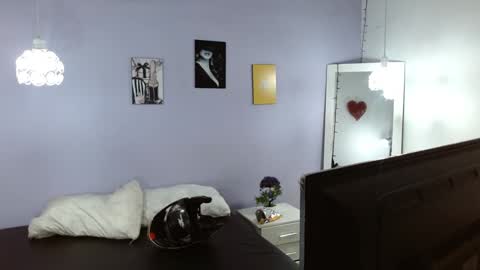 Snapshot of kimandyuk chatting on January 18, 2025, 7:48 pm Kim Yuk online show from January 18, 2025, 7:48 pm