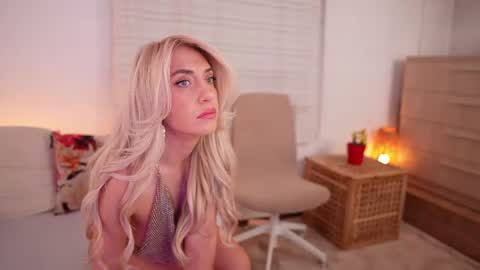 Kim online show from July 7, 2026, 3:09 am