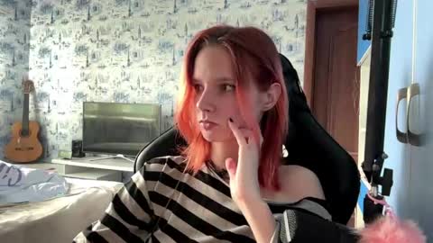 Snapshot of kimberleybiemer chatting on June 7, 2026, 8:18 am Mary online show from June 7, 2026, 8:18 am