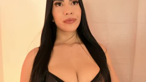 Snapshot of kimberlin_cam_ chatting on June 6, 2026, 7:51 pm Kimberlin online show from June 6, 2026, 7:51 pm