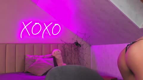 Snapshot of kimberlly_smith chatting on November 8, 2025, 11:58 pm kimberlly_smith online show from November 8, 2025, 11:58 pm