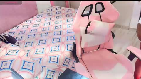 Snapshot of kimberly_bellu chatting on May 22, 2026, 12:51 am Anita. online show from May 22, 2026, 12:51 am