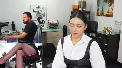 Snapshot of kimberly_clars chatting on January 8, 2025, 11:41 pm Kimberly 1200-1900 GMT-5 online show from January 8, 2025, 11:41 pm