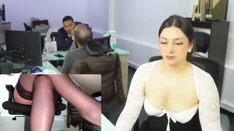 Snapshot of kimberly_clars chatting on February 23, 2025, 1:02 am Kimberly 1200-1900 GMT-5 online show from February 23, 2025, 1:02 am