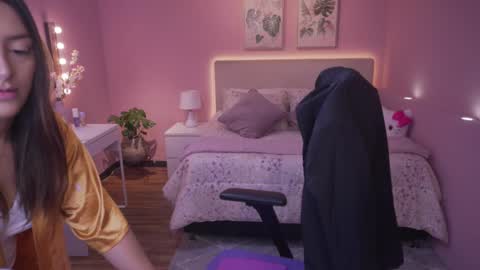 Snapshot of kimberly_clars chatting on September 26, 2025, 10:36 pm Kimberly 1200-1900 GMT-5 online show from September 26, 2025, 10:36 pm