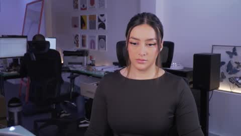 Snapshot of kimberly_clars chatting on December 1, 2025, 6:57 pm Kimberly 1200-1900 GMT-5 online show from December 1, 2025, 6:57 pm