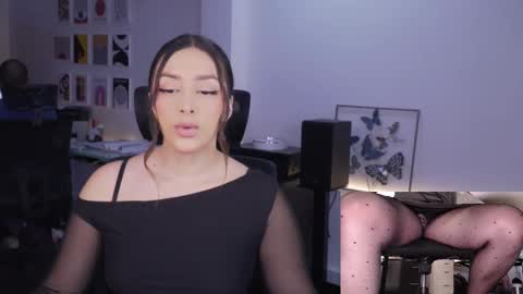 Snapshot of kimberly_clars chatting on December 2, 2025, 7:09 pm Kimberly 1200-1900 GMT-5 online show from December 2, 2025, 7:09 pm