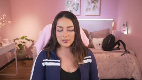 Snapshot of kimberly_clars chatting on February 15, 2026, 5:09 pm Kimberly 1200-1900 GMT-5 online show from February 15, 2026, 5:09 pm