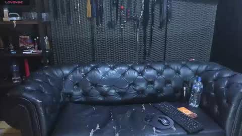  KIMBERLY SWAN  online show from July 31, 2026, 10:31 pm