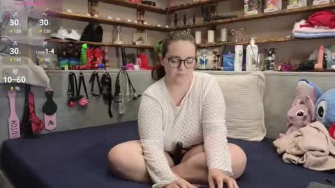 kimberlycaprice online show from October 19, 2025, 6:14 am