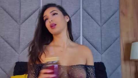 Snapshot of kimberlymav chatting on October 30, 2025, 4:14 am Kimberly online show from October 30, 2025, 4:14 am