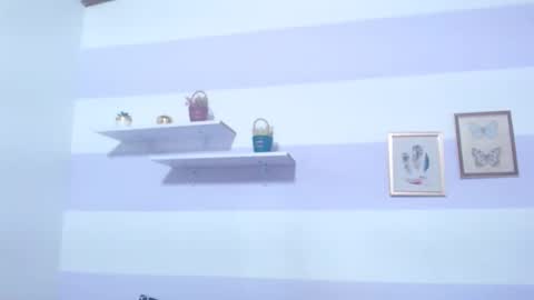 Kim  online show from December 21, 2025, 2:46 pm