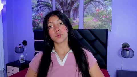 Snapshot of kimberlyvillalobos chatting on October 3, 2025, 11:40 am Kimberly Villalobos online show from October 3, 2025, 11:40 am