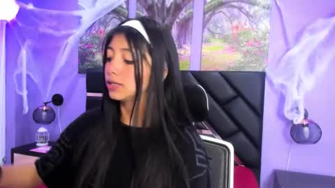 Snapshot of kimberlyvillalobos chatting on October 15, 2025, 12:27 pm Kimberly Villalobos online show from October 15, 2025, 12:27 pm