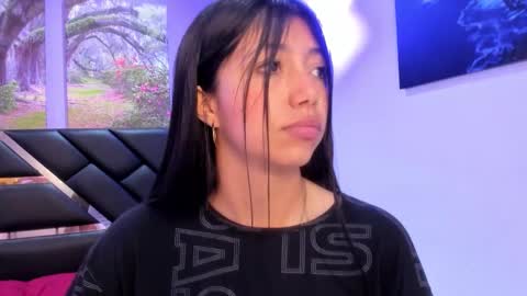 Snapshot of kimberlyvillalobos chatting on November 14, 2025, 12:59 pm Kimberly Villalobos online show from November 14, 2025, 12:59 pm