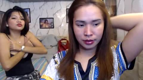 kimchuueee online show from July 26, 2026, 12:01 pm