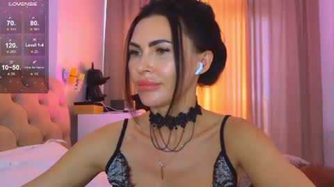 KIm online show from June 15, 2026, 2:52 pm
