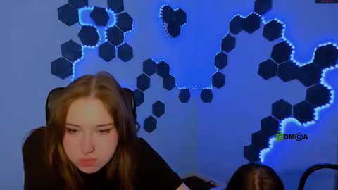 just Kimi  online show from January 6, 2026, 9:57 am