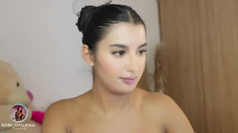 Kim  online show from April 25, 2026, 1:30 am