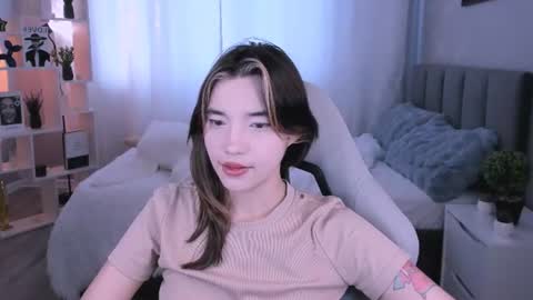 Snapshot of kimm_wong chatting on June 25, 2026, 5:23 am kimm wong online show from June 25, 2026, 5:23 am