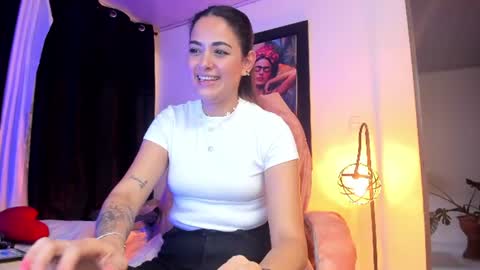 kimmberly_saenz_ online show from July 11, 2026, 10:55 pm