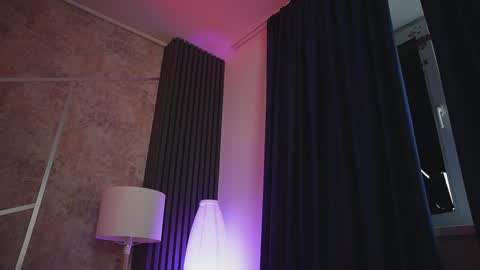 Kim online show from March 8, 2026, 5:00 am