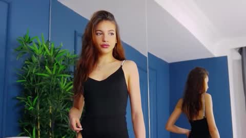 Snapshot of kimmdaviss chatting on November 20, 2025, 9:09 am kimmdaviss online show from November 20, 2025, 9:09 am