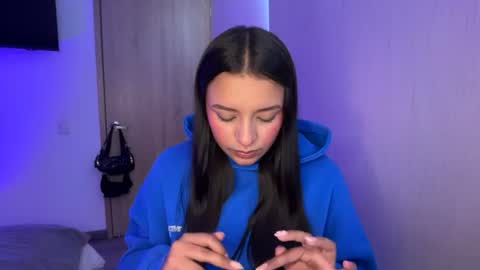 kimmi online show from July 17, 2026, 4:01 pm