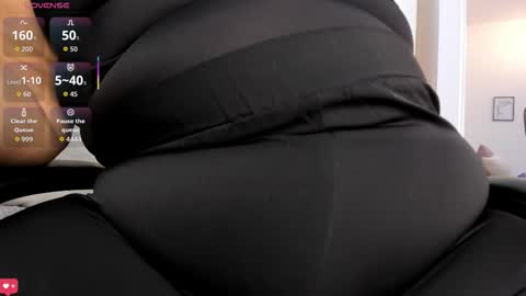 Karla online show from November 26, 2025, 7:37 pm