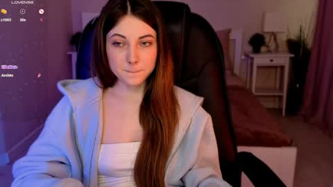 Snapshot of kimmie_shine chatting on May 15, 2026, 3:41 pm Your Kimmie follow me online show from May 15, 2026, 3:41 pm