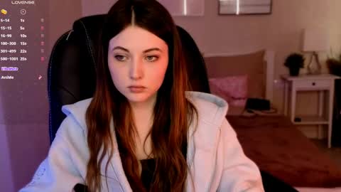 Snapshot of kimmie_shine chatting on May 28, 2026, 2:14 pm Your Kimmie follow me online show from May 28, 2026, 2:14 pm