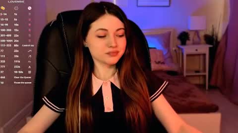 Snapshot of kimmie_shine chatting on June 11, 2026, 3:54 pm Your Kimmie follow me online show from June 11, 2026, 3:54 pm