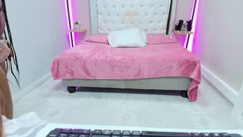 Kim online show from October 28, 2025, 12:52 pm