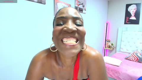 Snapshot of kimmturner chatting on May 18, 2026, 12:44 pm Kim online show from May 18, 2026, 12:44 pm