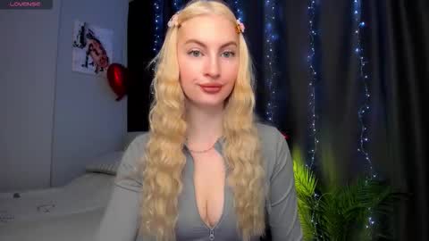 Snapshot of kimmy1_powell chatting on November 4, 2025, 4:11 am kimmy1_powell online show from November 4, 2025, 4:11 am