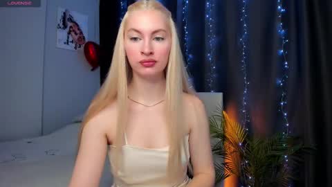 Snapshot of kimmy1_powell chatting on November 5, 2025, 3:28 am kimmy1_powell online show from November 5, 2025, 3:28 am