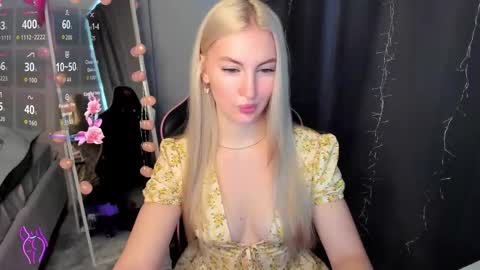 kimmy1_powell online show from March 16, 2026, 2:17 am