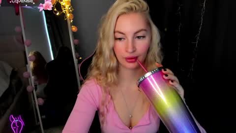 kimmy1_powell online show from March 29, 2026, 3:50 am